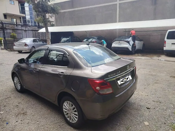 Suzuki Dzire 2021 Automatic – photo 3
