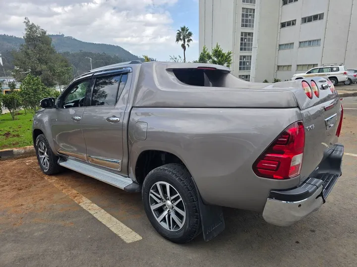 Toyota Hilux Revo Double 2018 – photo 3