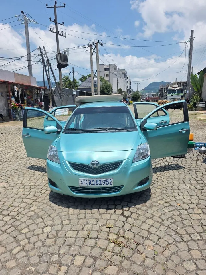Toyota Yaris Sedan 2007 – photo 6