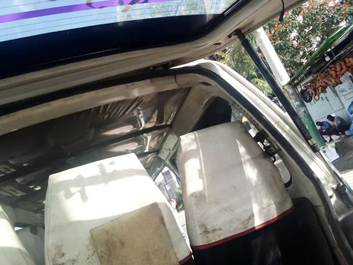 White Minibus Van for Sale – photo 3