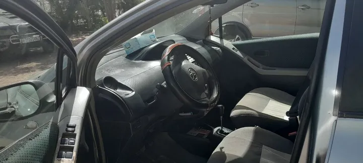 Toyota Yaris Compact 2006 – photo 6