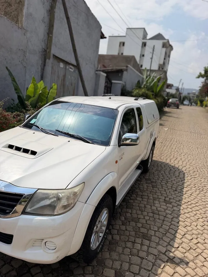 Toyota Hilux King Cab 2010 – photo 6