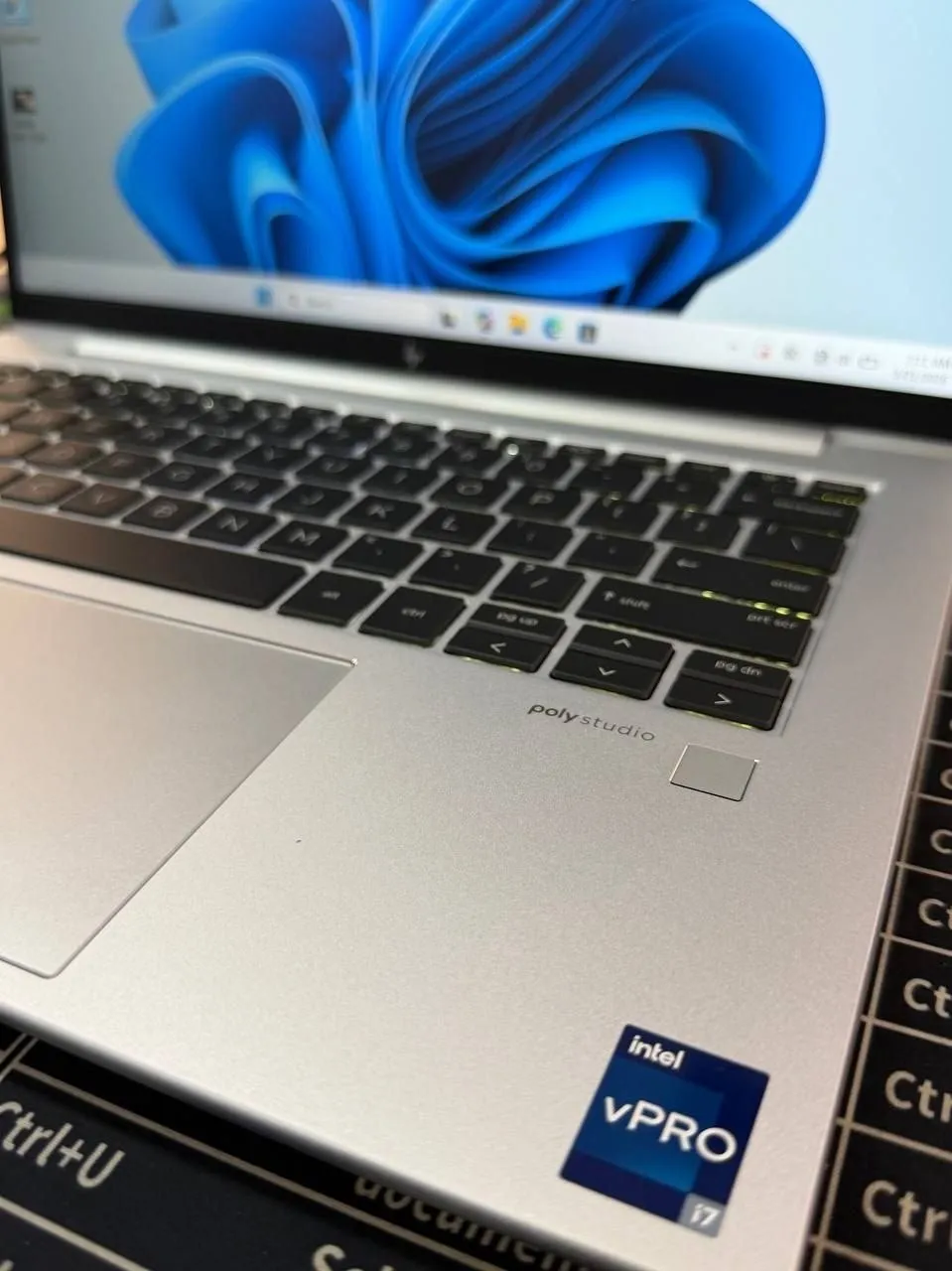 HP EliteBook 840 G10 Core i7 – photo 4