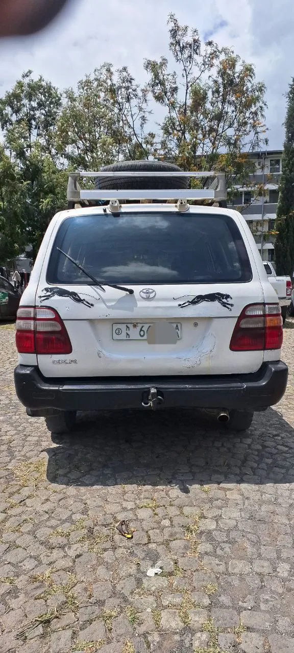 Toyota Land Cruiser 105 2004 – photo 3