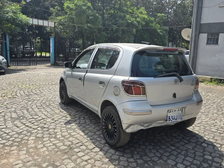 Toyota Vitz 2004 Automatic – photo 4