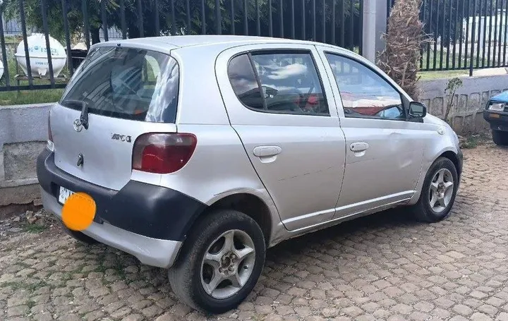 Toyota Vitz Yaris 2001 Manual – photo 3