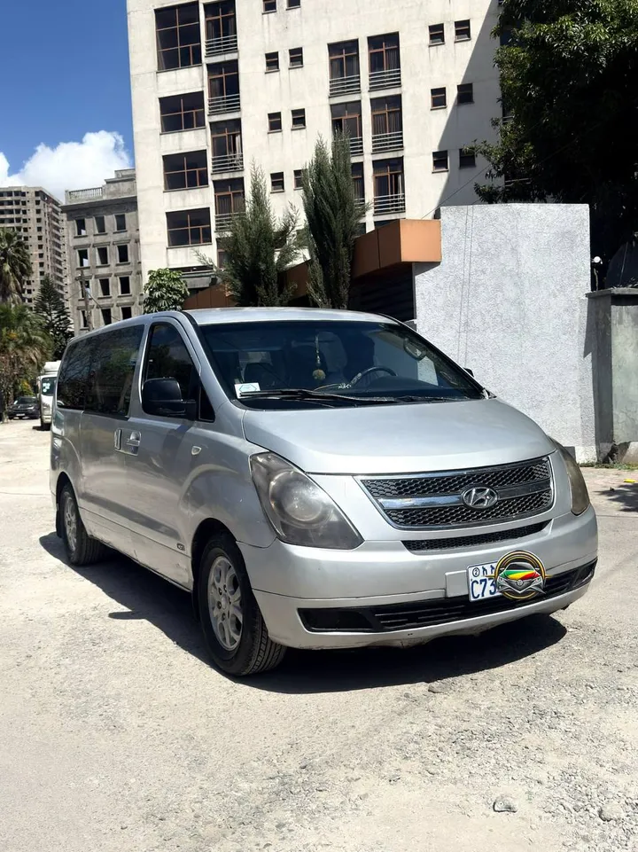 Hyundai Starex 2013 Diesel Van – photo 3