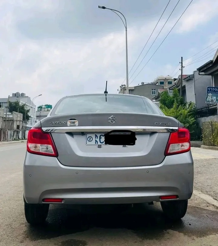 Suzuki Dzire 2022 Automatic – photo 6