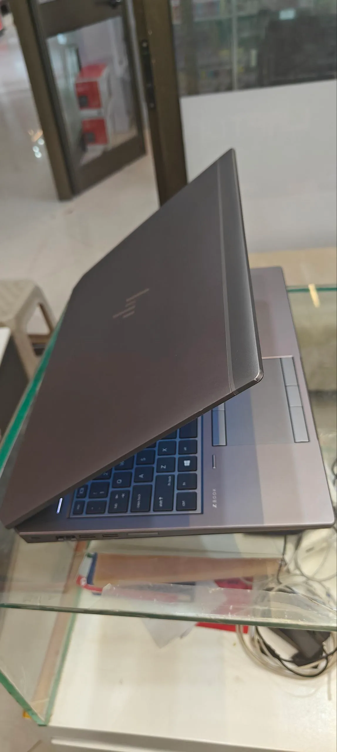 HP Zbook 15 G5 Laptop – photo 6