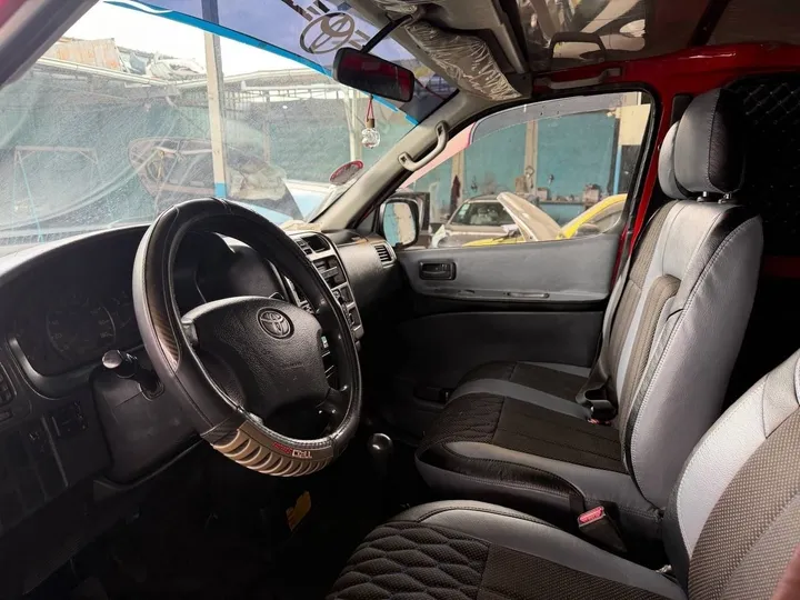Toyota D4D Van 2011 Manual – photo 3