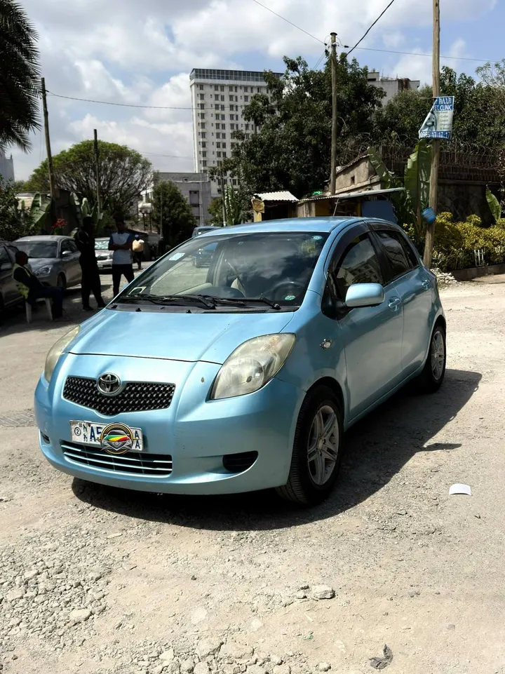 Toyota Yaris Compact 2007 Automatic – photo 3