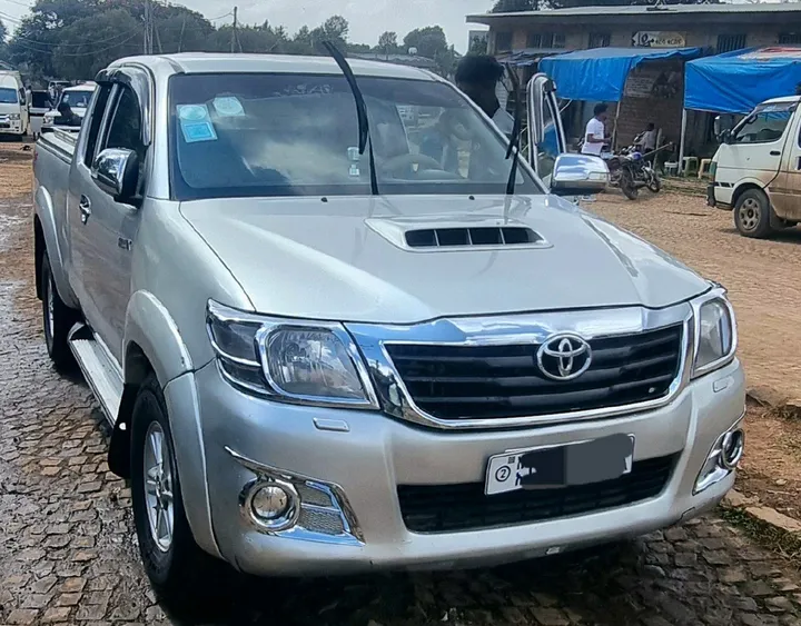 Toyota Hilux King Cab 2013 – photo 5