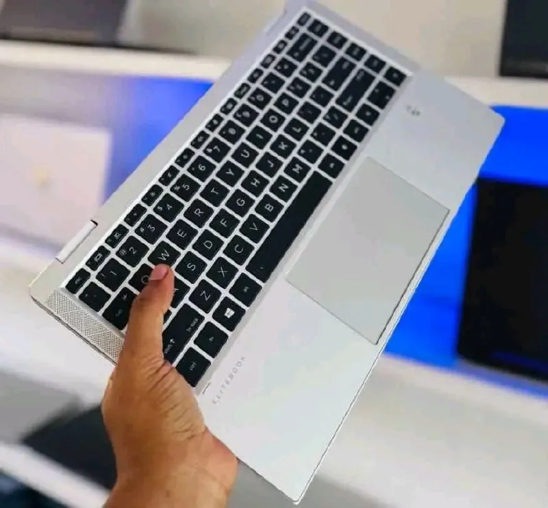 HP EliteBook X360 1040 G7 – photo 3