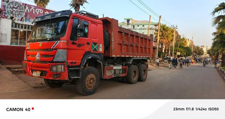 2018 Dump Truck – photo 7