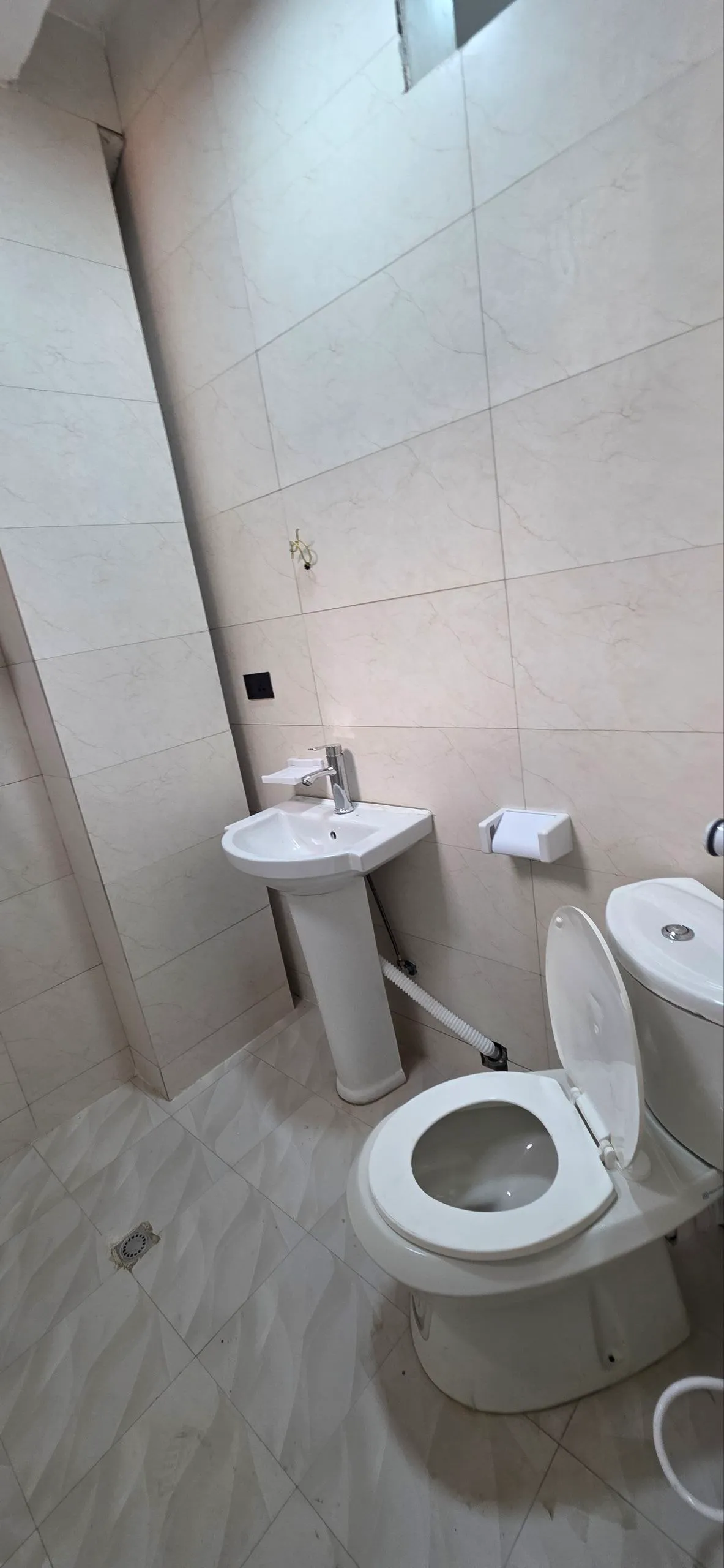 3 Bedroom 105 sqm 6th Floor Apartment – photo 4