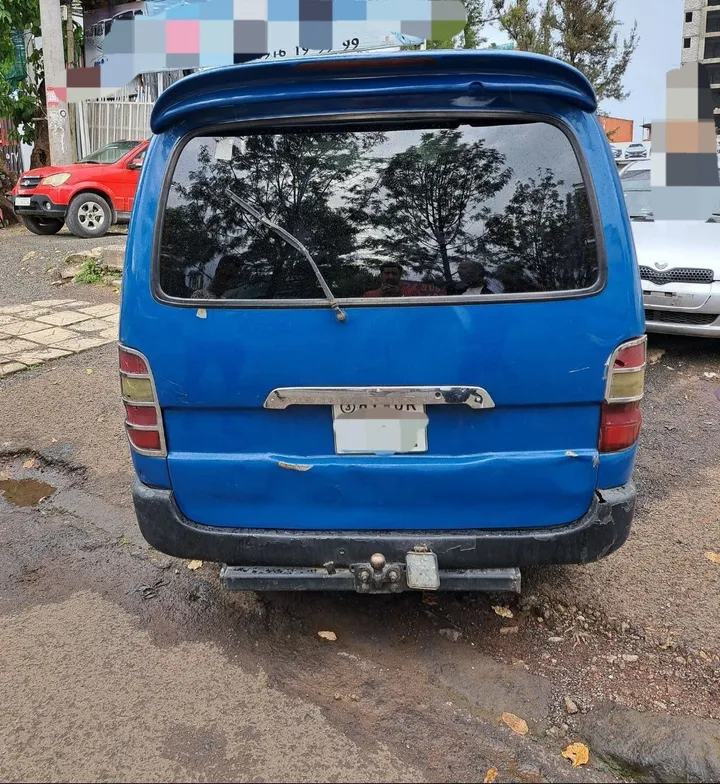 Toyota Hiace D4D Van 2007 Diesel Manual – photo 4