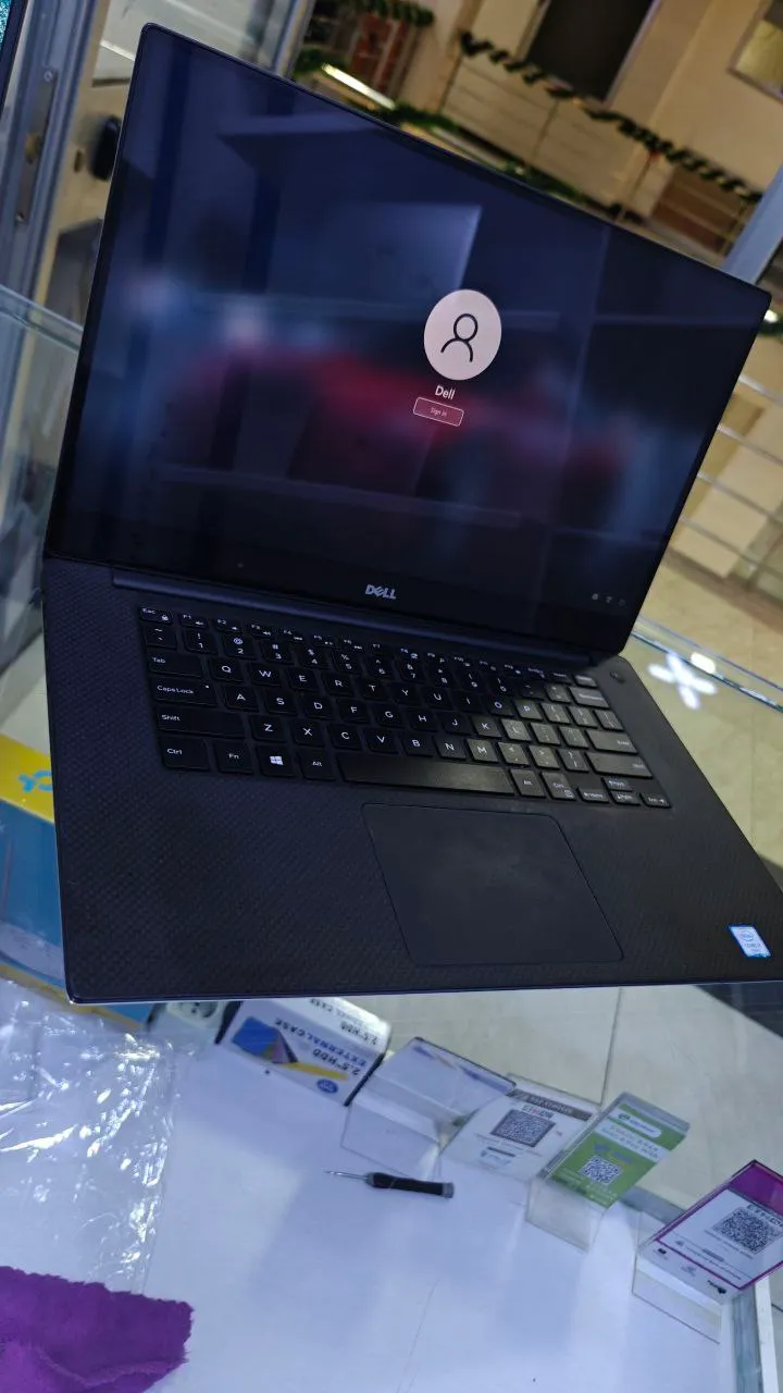 Dell XPS 15 4K Touch Laptop – photo 3