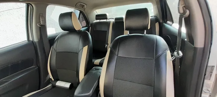 2007 Toyota Sedan – photo 3