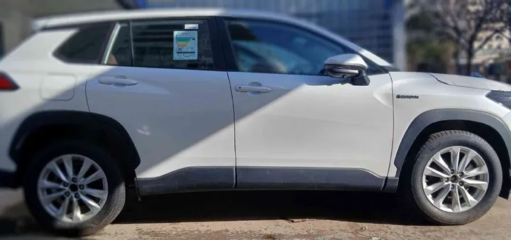 Toyota Corolla Cross Hybrid 2025 – photo 4