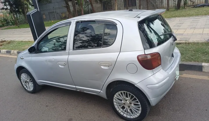 Toyota Vitz 2003 1.0L Automatic – photo 7