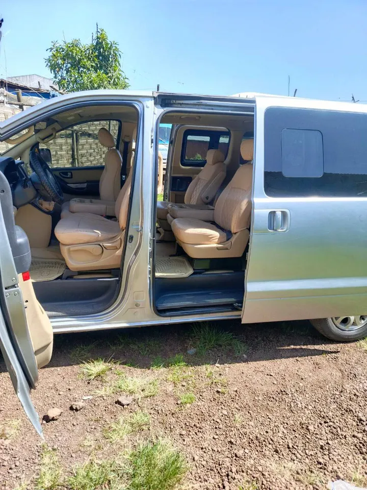 2014 Hyundai Grand Starex Van – photo 5