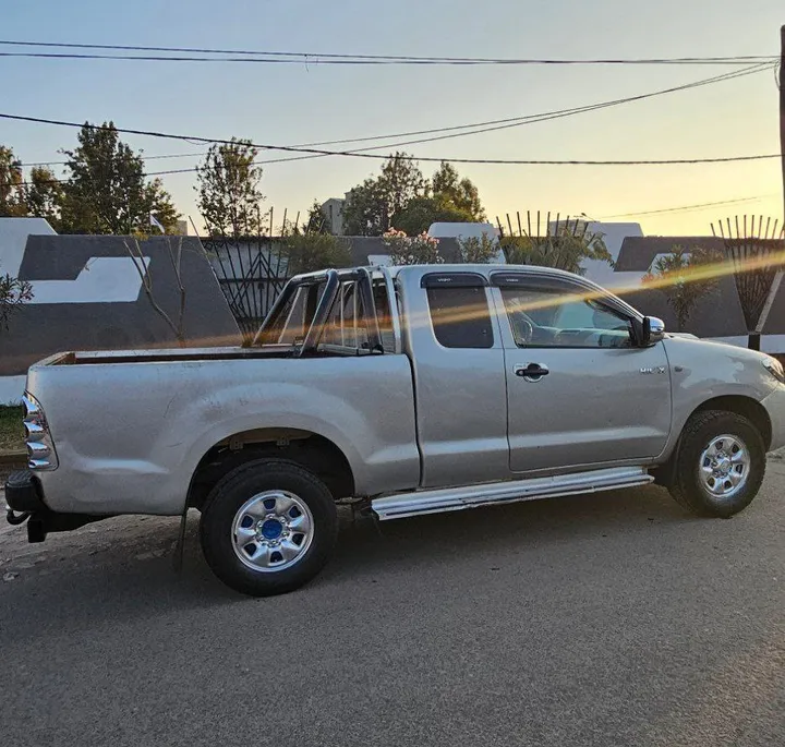 Toyota Vigo D4D 2008 Pickup – photo 3