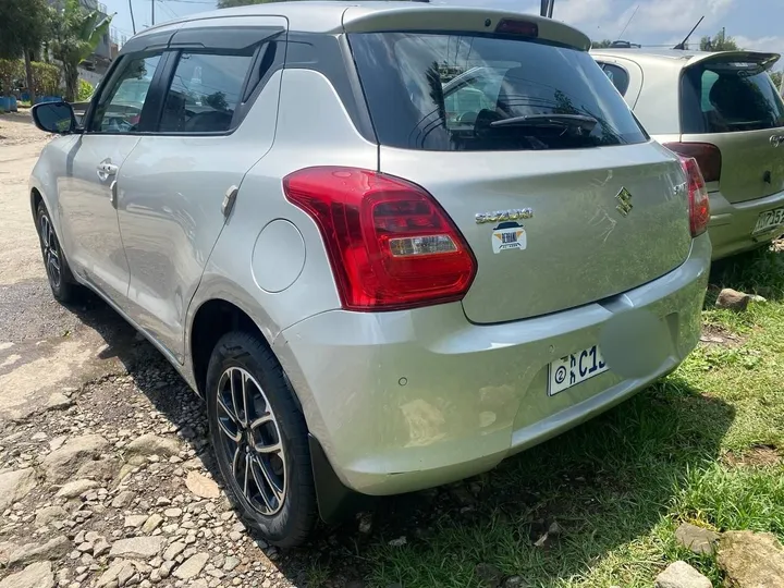Suzuki Swift 2022 – photo 3