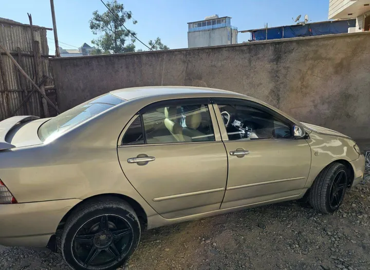 Toyota Corolla 2004 Automatic – photo 3