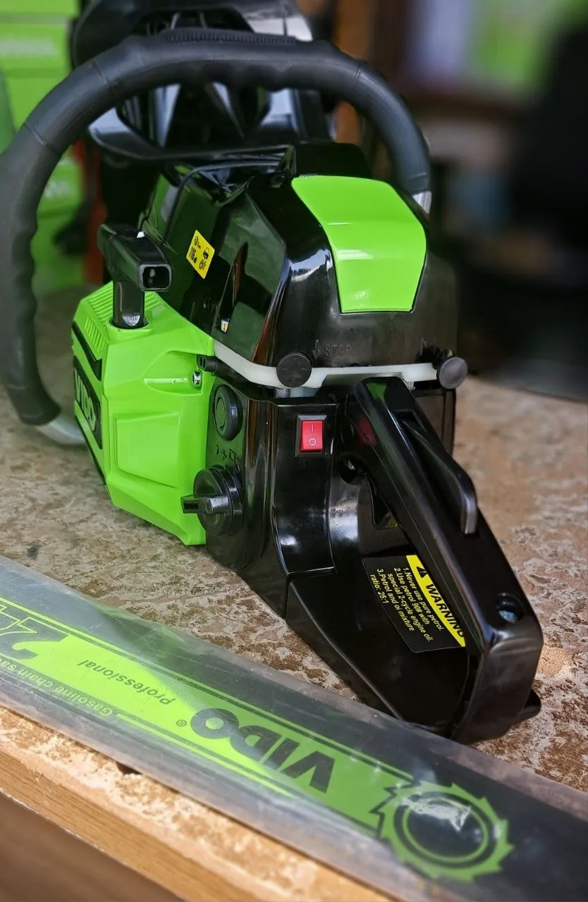 VIDO 24 inch Chainsaw 3.9HP – photo 3