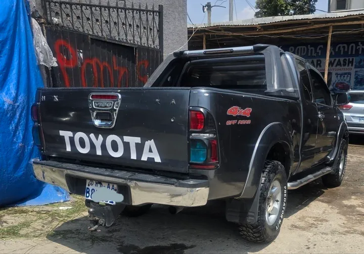 Toyota Hilux King Cab 2010 – photo 4