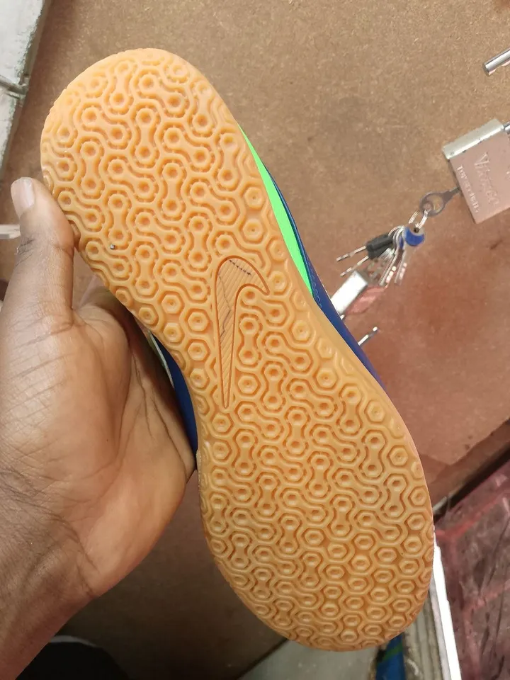 Blue Nike Futsal Shoes Size 40.5 – photo 3