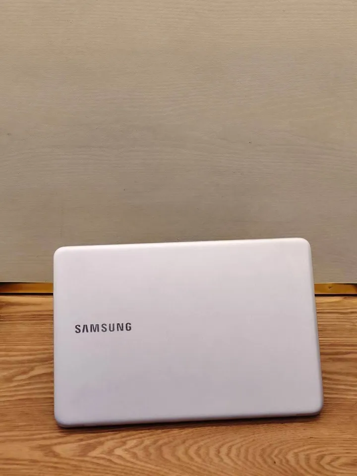Samsung Laptop Core i7 8GB 256GB – photo 4