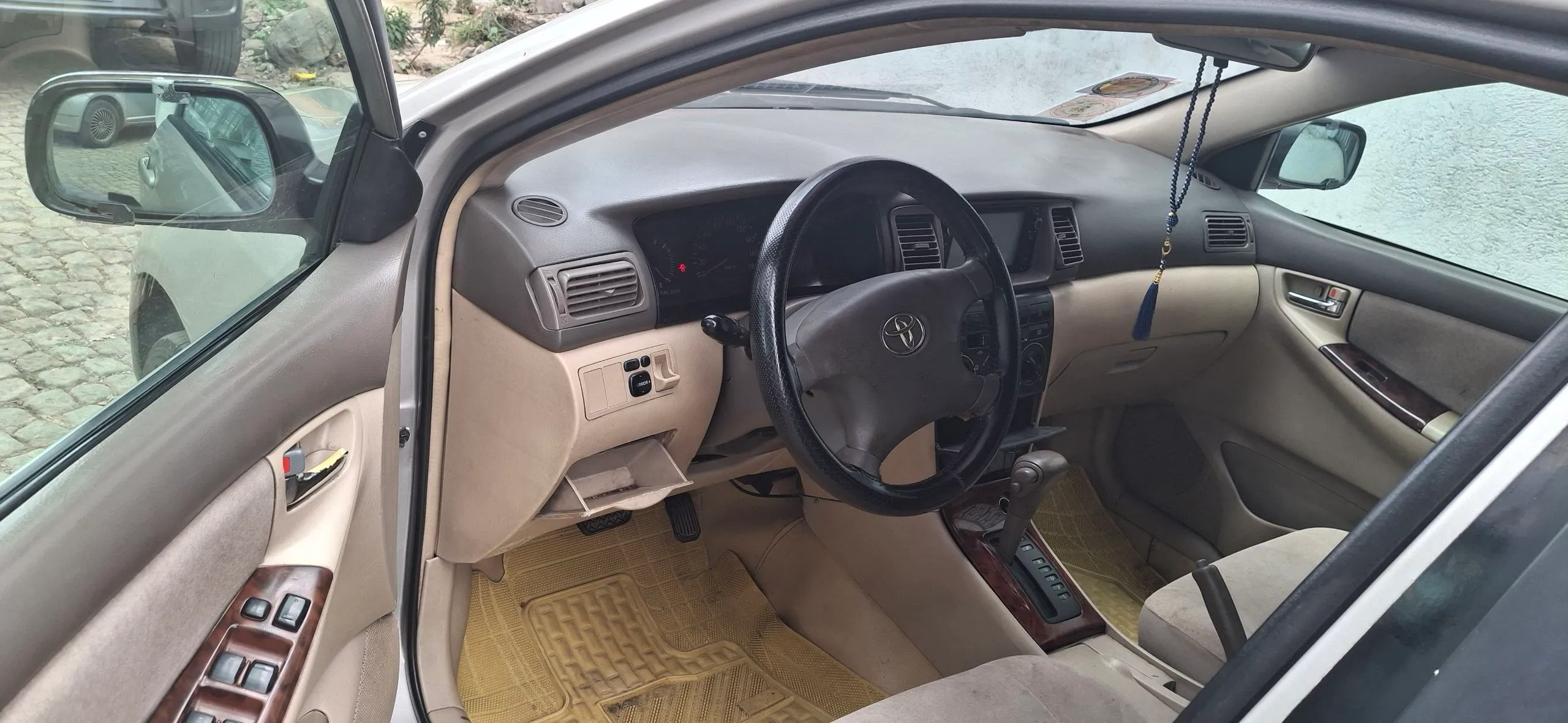Toyota Corolla 2003 Automatic – photo 4