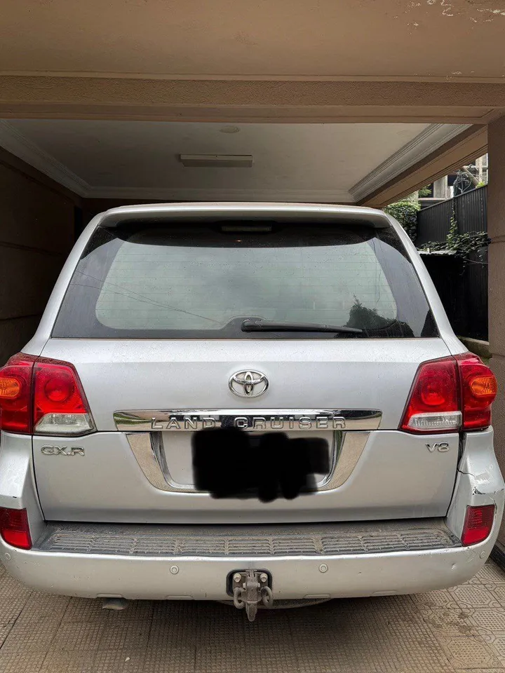 Toyota Land Cruiser GX-R 2013 – photo 4