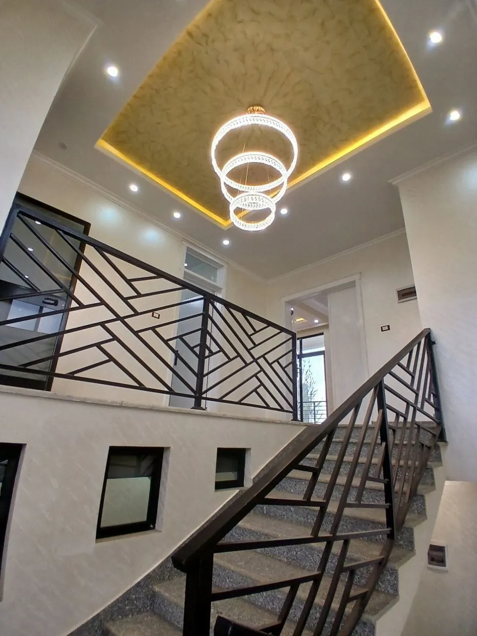 G+3 House for Sale in Summit – photo 5
