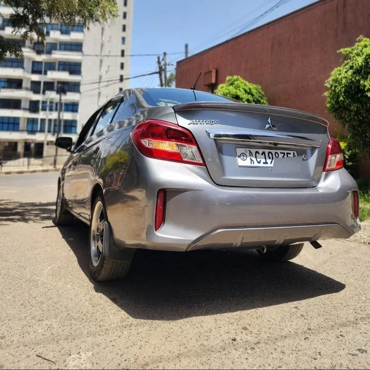 Mitsubishi Attrage 2022 Automatic 1.2L – photo 5
