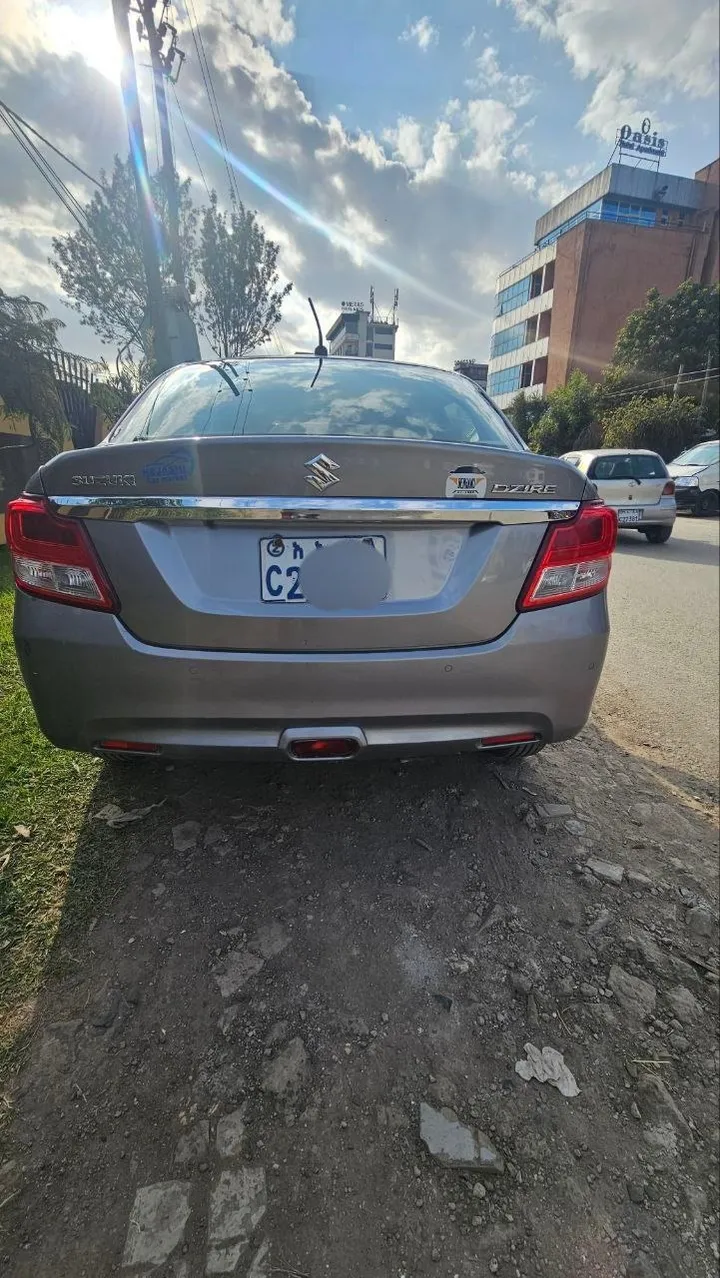 Suzuki Dzire 2022 Automatic – photo 3
