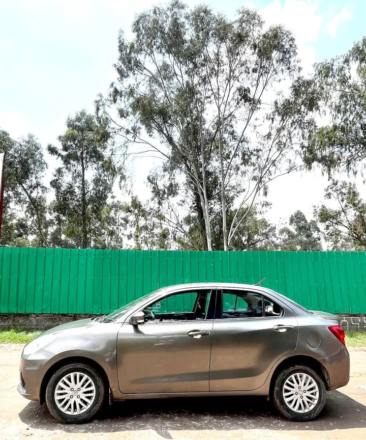 Suzuki Dzire 2021 Automatic – photo 4