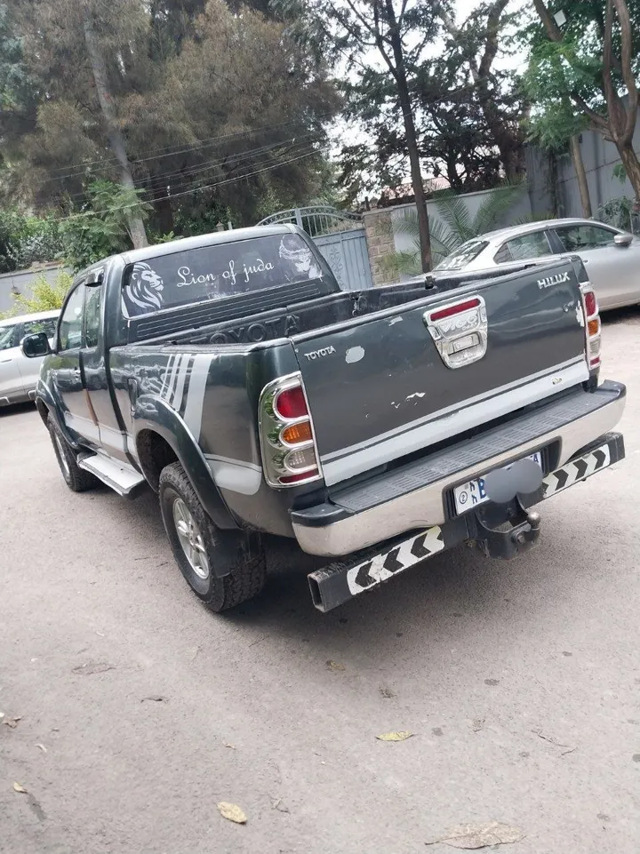 Toyota Hilux Vigo D4D 2011 – photo 3