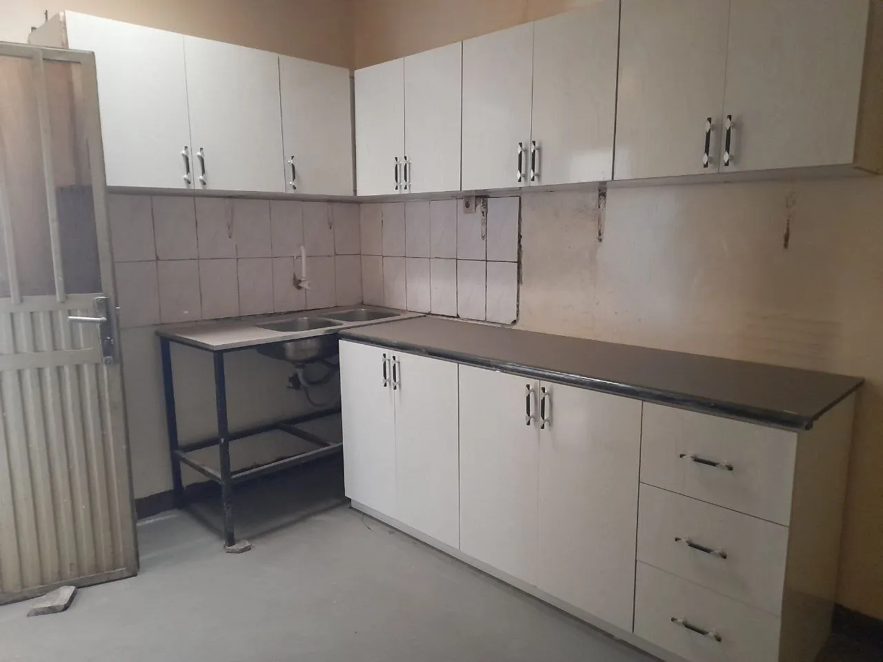 105 sqm House for Sale at Summit – photo 3