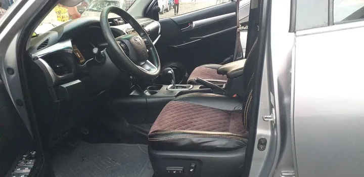 Toyota Revo Double Cab 2017 Automatic – photo 3