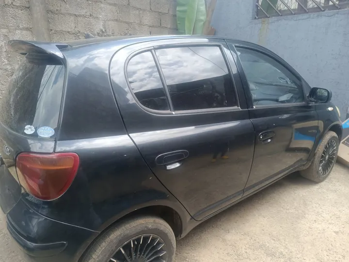 Toyota Vitz 2004 Automatic – photo 3