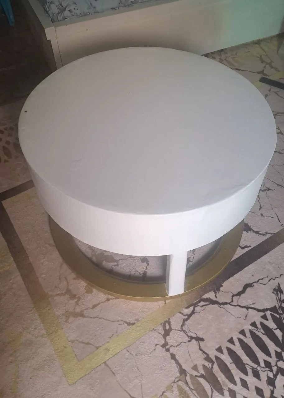 Modern White Round Sofa Table – photo 3