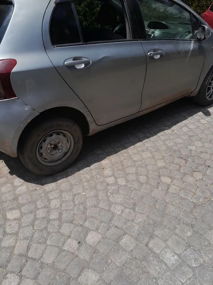 Toyota Yaris Compact 2006 Automatic – photo 4