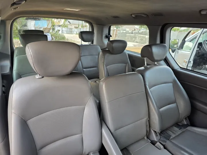 Hyundai Starex 2013 Automatic Van – photo 4