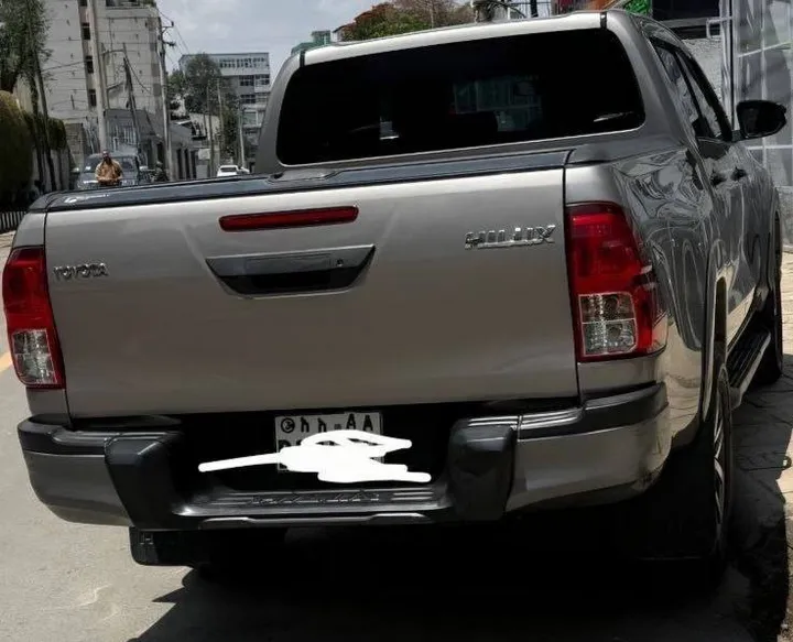 Toyota Hilux Revo 2020 4WD Diesel – photo 6