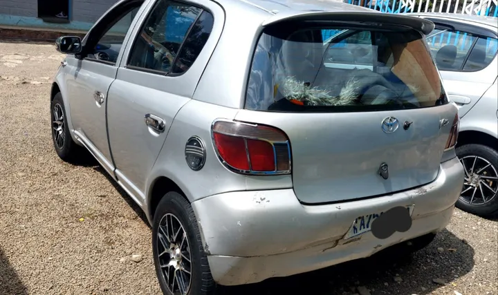Toyota Vitz 2001 Automatic – photo 6