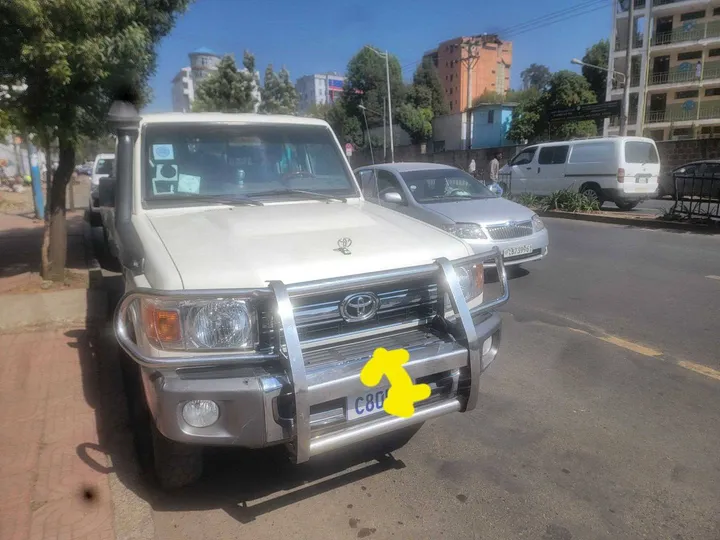 Toyota Pickup Truck 2015 Diesel – photo 3