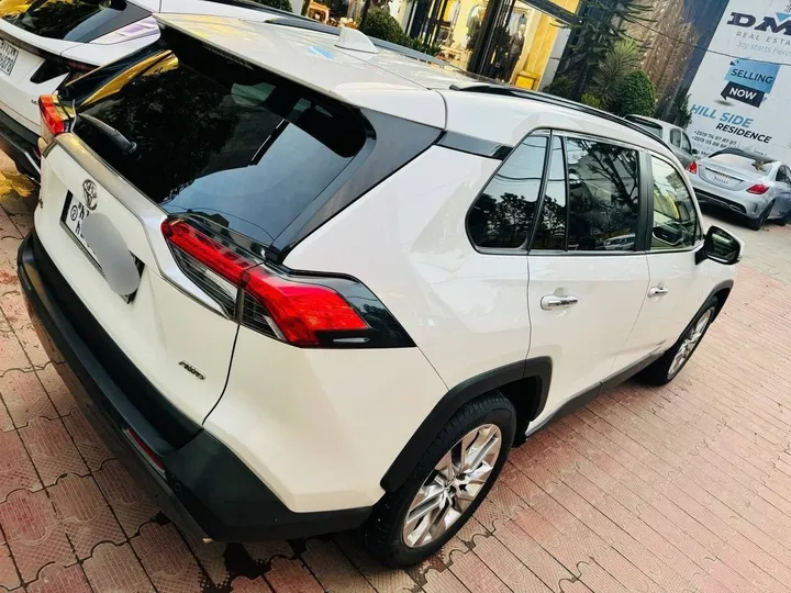 Toyota RAV4 2020 Automatic – photo 5