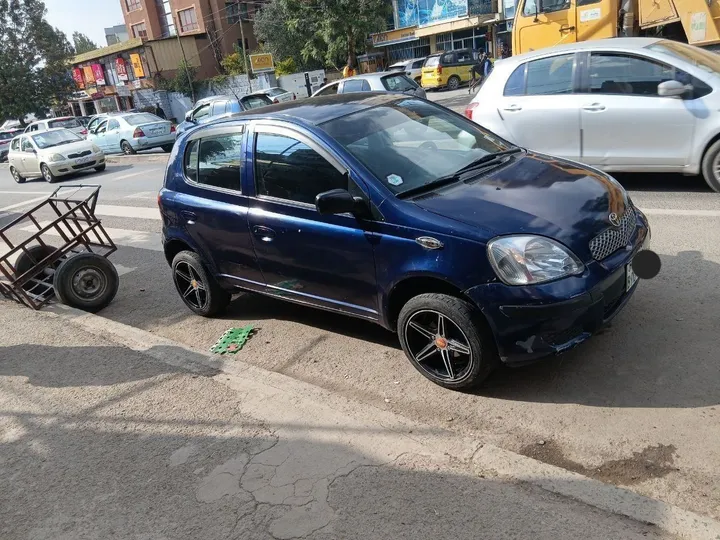 Toyota Vitz Yaris 2005 Manual – photo 4